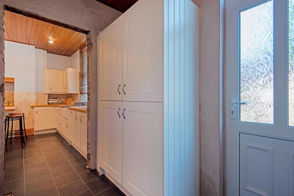 135 The Avenue.25.jpg