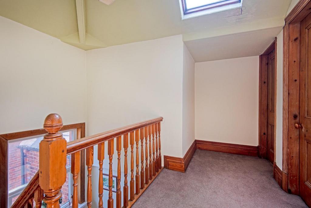 135 The Avenue.10.jpg