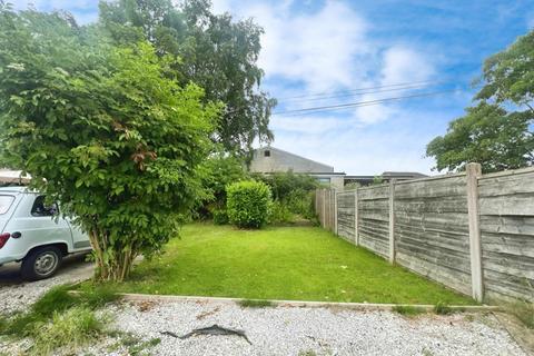 2 bedroom terraced house for sale, St. Helens Road, Leigh