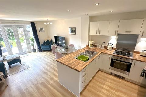 17 Breedon Way, Birmingham, B30 3AT