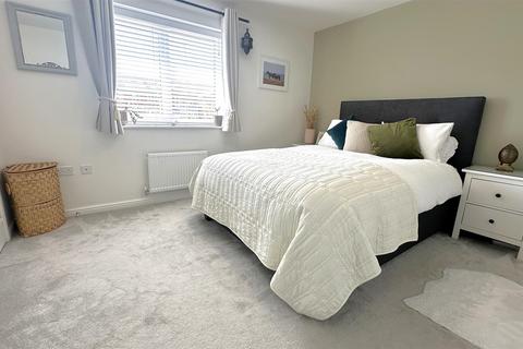 17 Breedon Way, Birmingham, B30 3AT