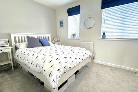 17 Breedon Way, Birmingham, B30 3AT
