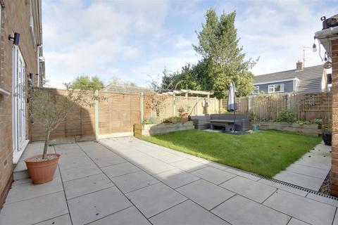 9 Mill Rise, Swanland, North Ferriby, HU14 3PN