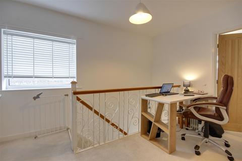 9 Mill Rise, Swanland, North Ferriby, HU14 3PN