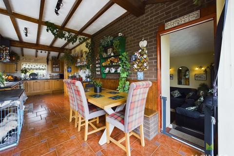 24 Delfan, Pant, Oswestry, SY10 8LQ
