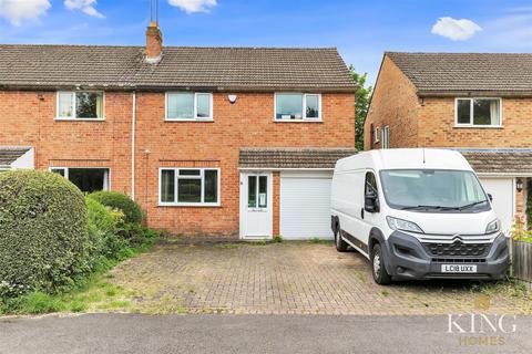 8 Brickyard Lane, Studley, B80 7EE