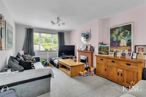 8 Brickyard Lane, Studley, B80 7EE