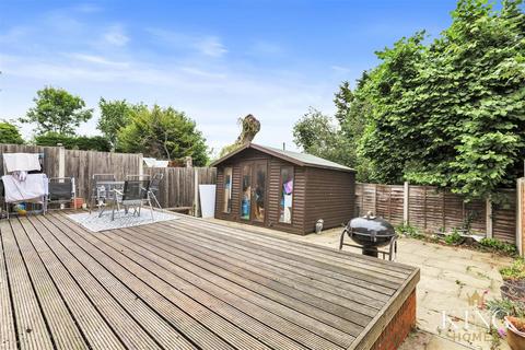8 Brickyard Lane, Studley, B80 7EE