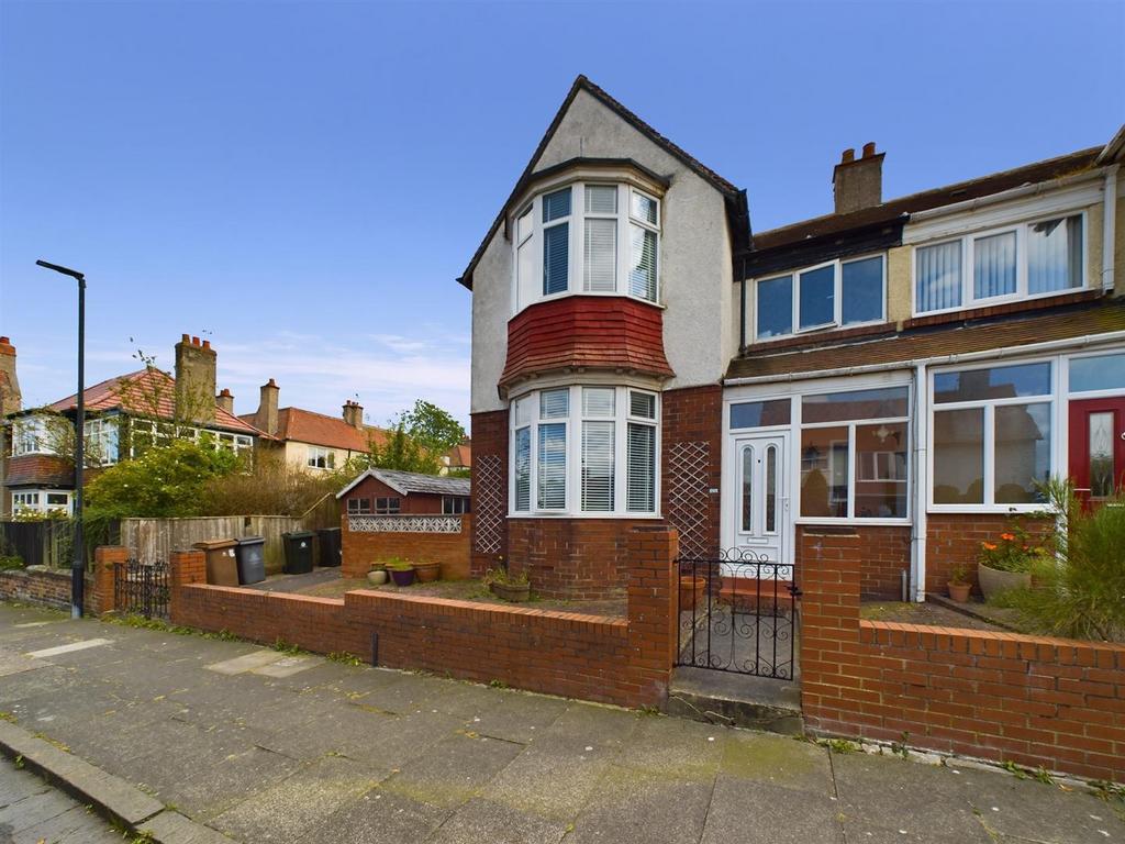 Windsor Road, Monkseaton 3 bed semidetached house for sale £335,000