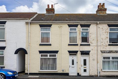 4 bedroom terraced house for sale, Queen Street, WITHERNSEA