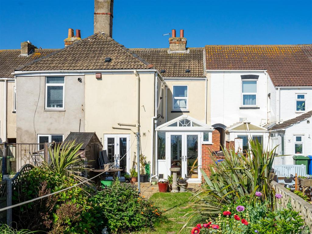 Queen Street, WITHERNSEA 4 bed terraced house for sale £155,000