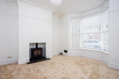 34 Hull Road, Withernsea, HU19 2DZ