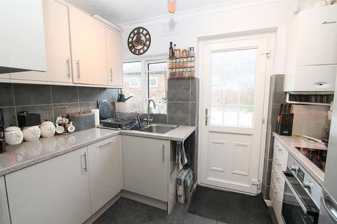 2 bedroom flat for sale, Stanley Park Road, Carshalton SM5