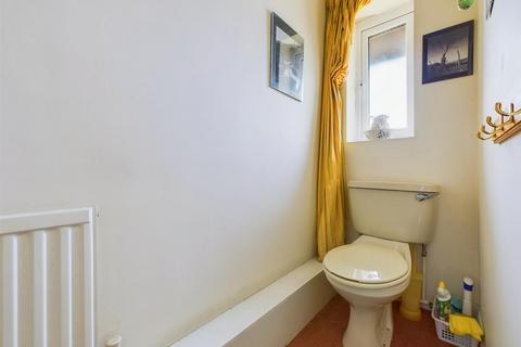4 Muston Close, Nottingham, NG3 3ES