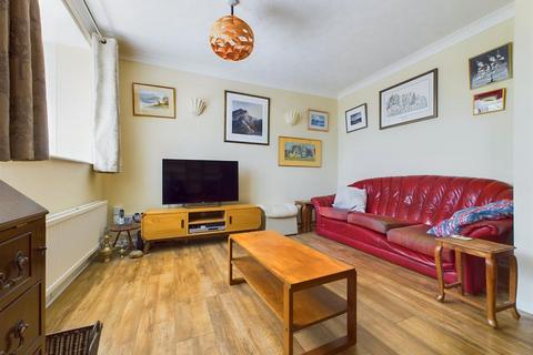 4 Muston Close, Nottingham, NG3 3ES