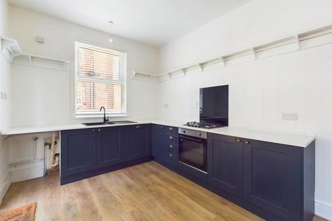7 Mapperley Crescent, Nottingham, NG3 5FN