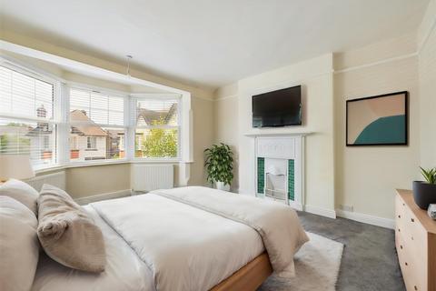 7 Mapperley Crescent, Nottingham, NG3 5FN