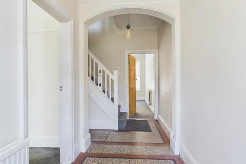 7 Mapperley Crescent, Nottingham, NG3 5FN