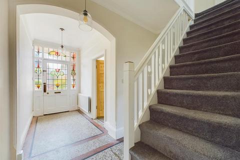 7 Mapperley Crescent, Nottingham, NG3 5FN