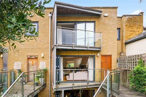 3 bedroom mews for sale, Salisbury Mews, Fulham, London, SW6