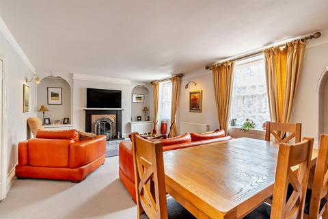 3 bedroom apartment for sale, High Street East, Uppingham, Rutland