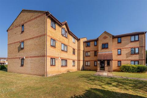 2 bedroom flat for sale, Lowestoft Drive, Cippenham