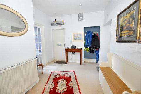 2 bedroom flat for sale, Weybourne Road, Sheringham