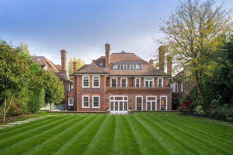 7 bedroom house for sale, Redington Road, Hampstead NW3