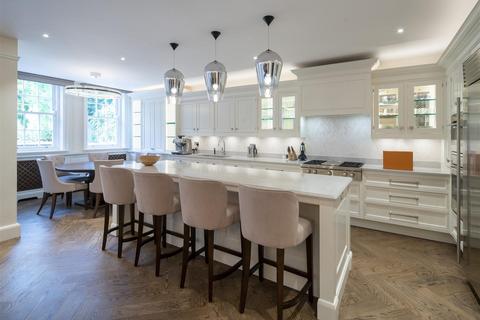 7 bedroom house for sale, Redington Road, Hampstead NW3