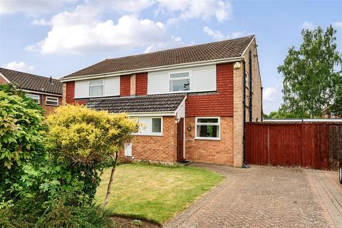 3 bedroom semi-detached house for sale, Brendon Avenue, Bedford