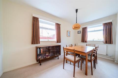 3 bedroom semi-detached house for sale, Brendon Avenue, Bedford