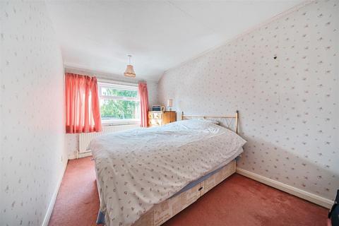 3 bedroom semi-detached house for sale, Brendon Avenue, Bedford