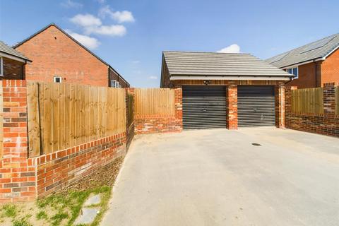 4 bedroom detached house for sale, Squirrel Way, Nottingham NG14