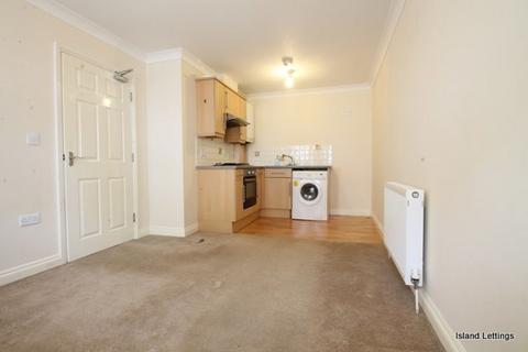 2 bedroom apartment to rent, Bishops Court, Newport