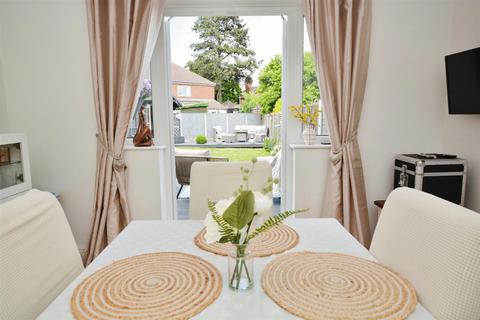 3 Shirley Crescent, Scunthorpe, DN16 1NX