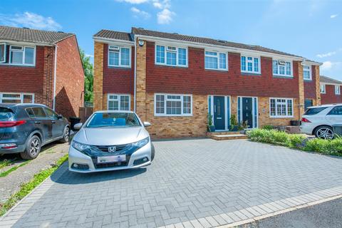 4 bedroom semi-detached house for sale, Cobdown Close, Ditton, Aylesford