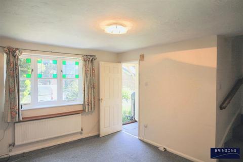 3 bedroom semi-detached house for sale, Meadow Way, Caerphilly