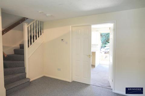 3 bedroom semi-detached house for sale, Meadow Way, Caerphilly
