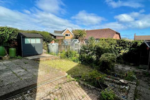 3 bedroom detached house for sale, Vicarage Avenue, Llandudno