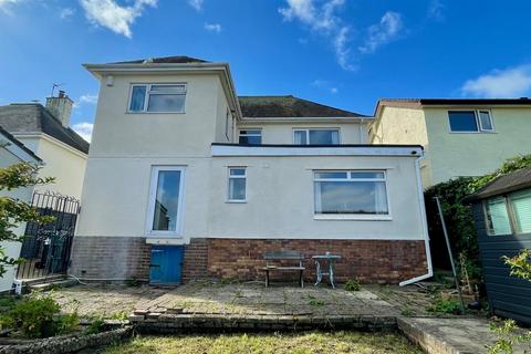 3 bedroom detached house for sale, Vicarage Avenue, Llandudno