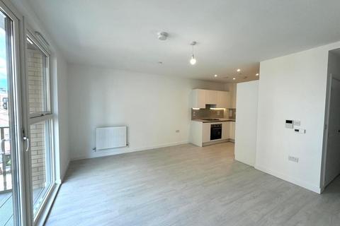 1 bedroom apartment to rent, Hendon Waterside, London NW9