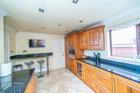 19 Belfry Close, Walsall, WS3 3XL