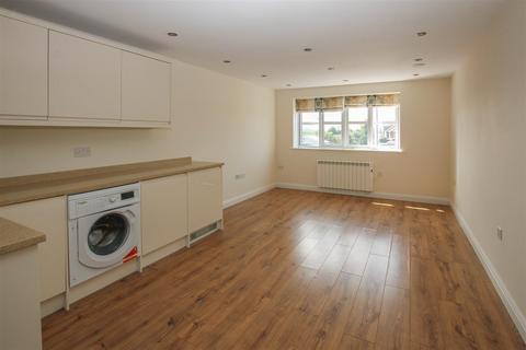 1 bedroom apartment for sale, Station Road, West Horndon, Brentwood