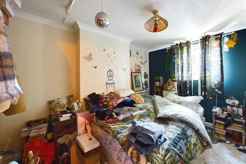1 bedroom flat for sale, Park Road, Gloucester