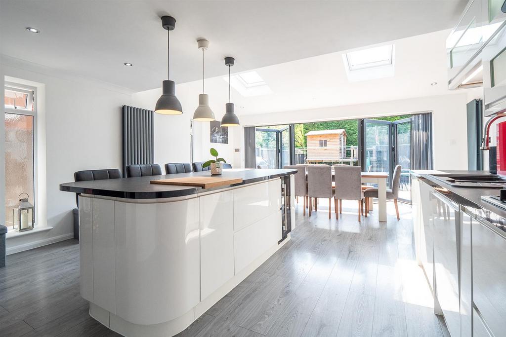 Kitchen-Breakfast Room-2.jpg