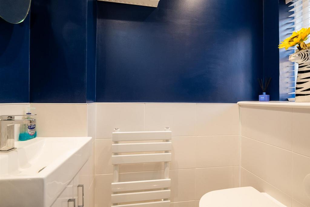 Cloakroom-2.jpg