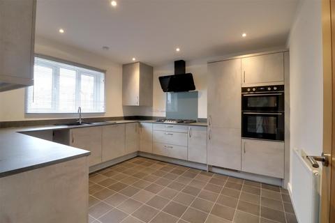 3 bedroom end of terrace house for sale, Alexander Park, Great Torrington, EX38