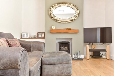11 Downsway, Whyteleafe, CR3 0EW