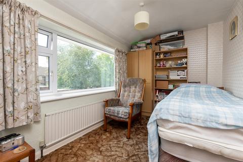 40 Fleet Road, Northfleet, Gravesend, DA11 8EE
