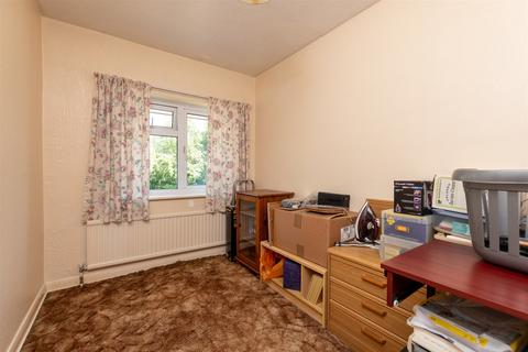 40 Fleet Road, Northfleet, Gravesend, DA11 8EE